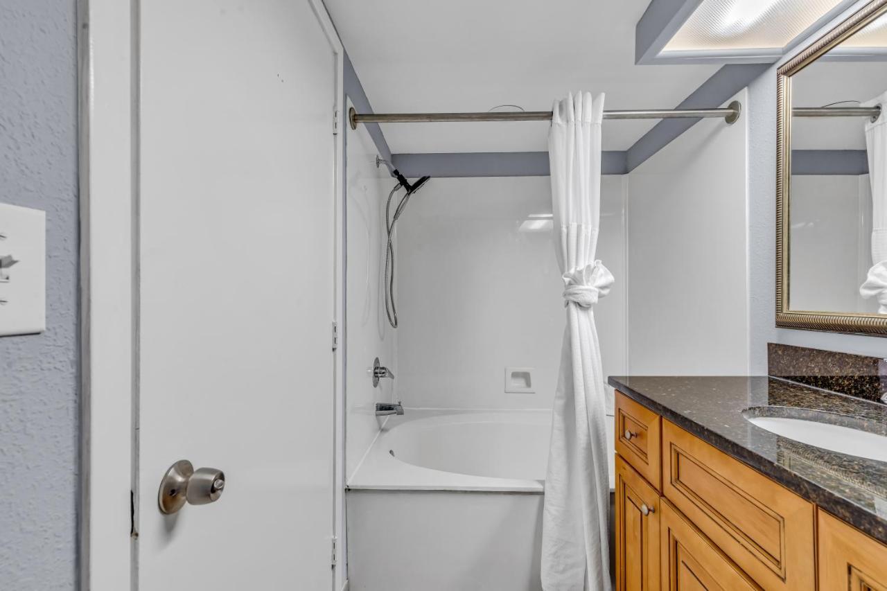 Beach-Side Condo W Pools Myrtle Beach Bagian luar foto